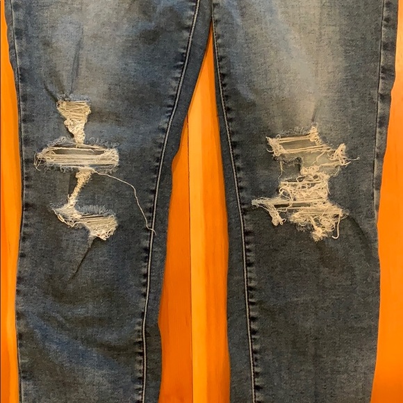 American Eagle Jeans - Picture 3 of 9